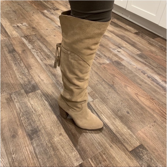 CYBER SALE🕊️Urban Outfitters Ecote Suede Knee Mid Callf Chunky Heeled Boots - Picture 8 of 9
